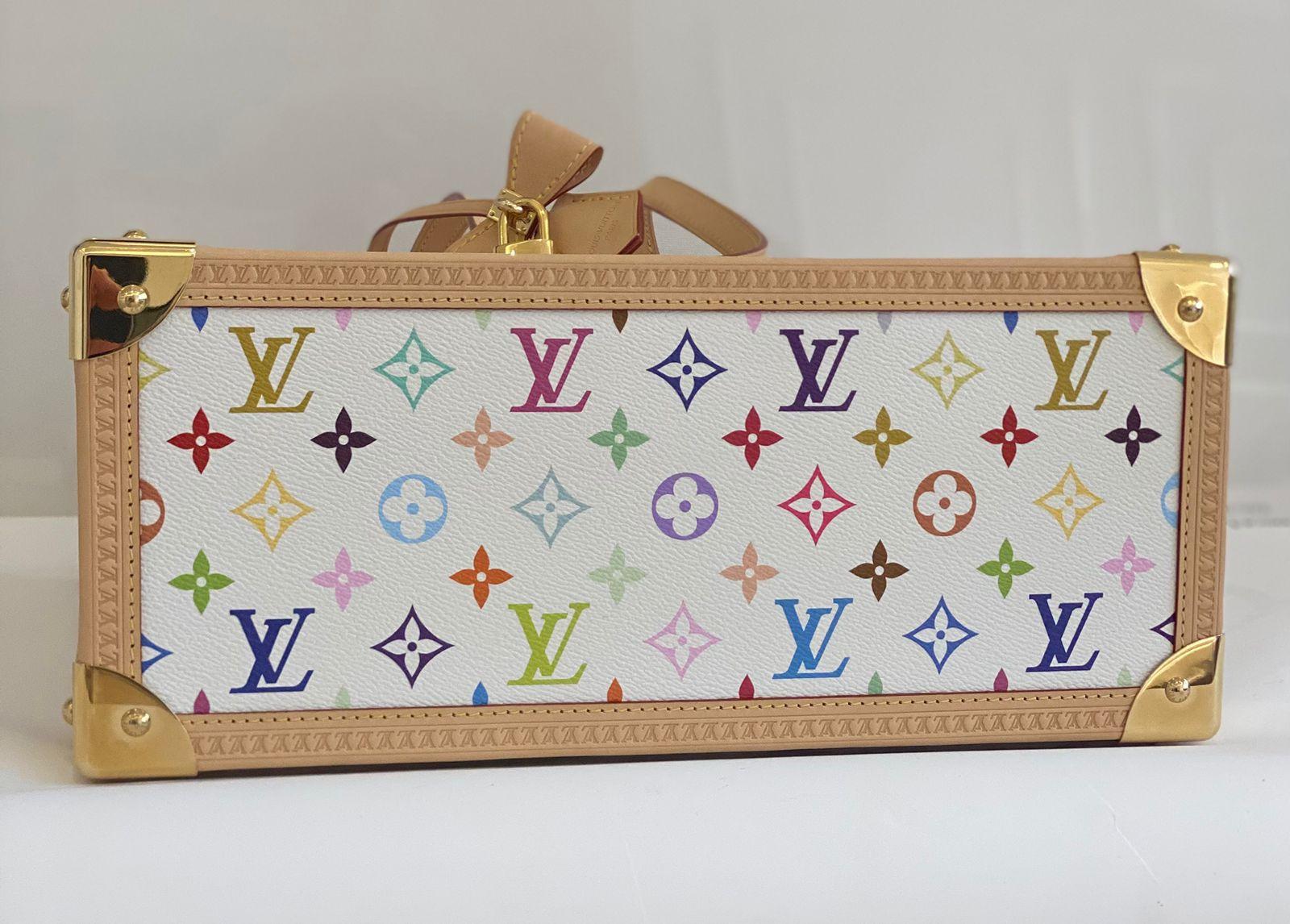 Louis Vuitton LV x TM OnTheGo MM thumbnail 3