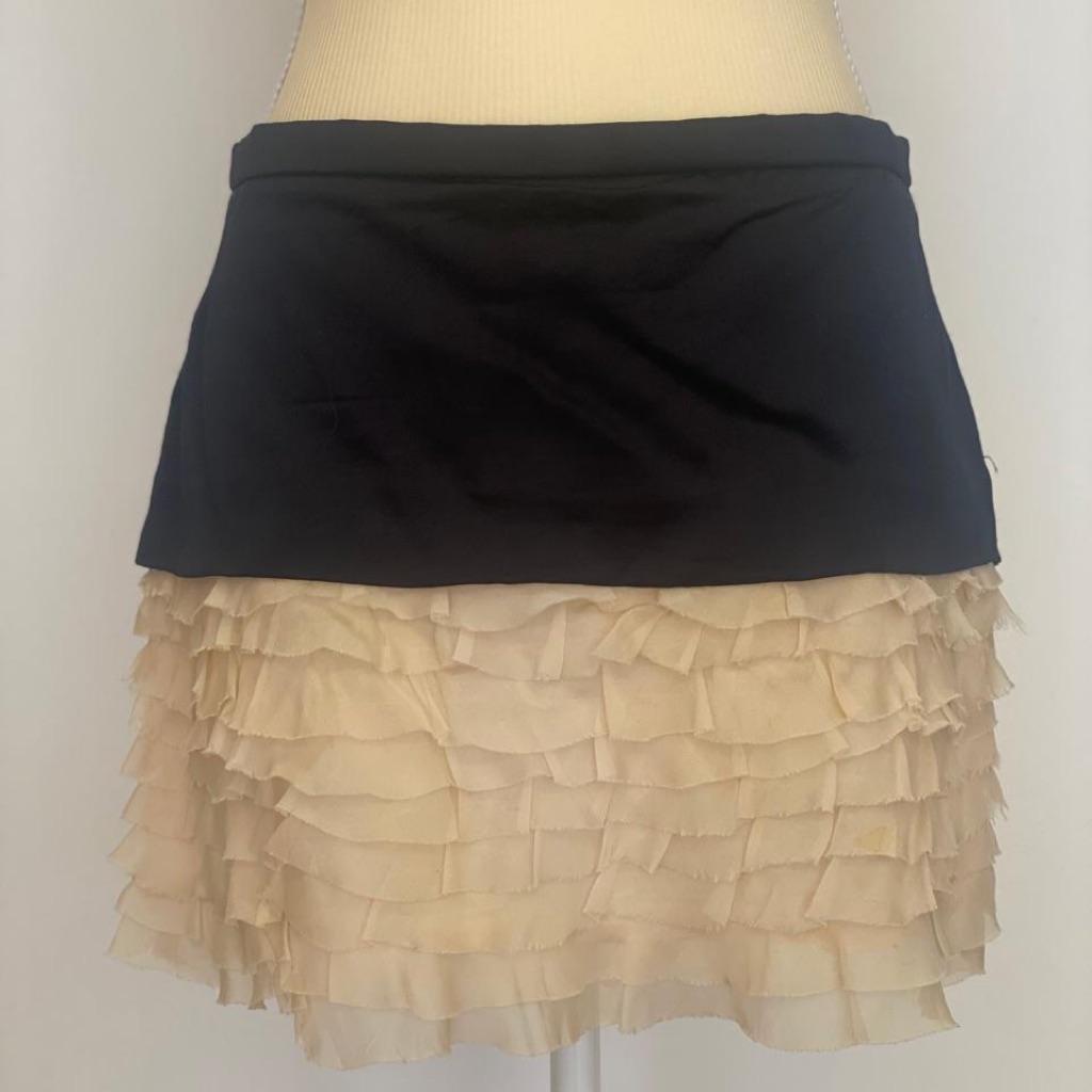 Vintage classic dolce Gabbana skirt has a top that can also be matched thumbnail 1
