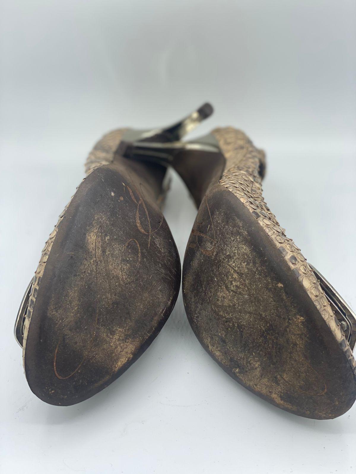 Roger Vivier Beige/Brown Snakeskin Leather Embossed Gommette Buckle Detail Pumps thumbnail 3