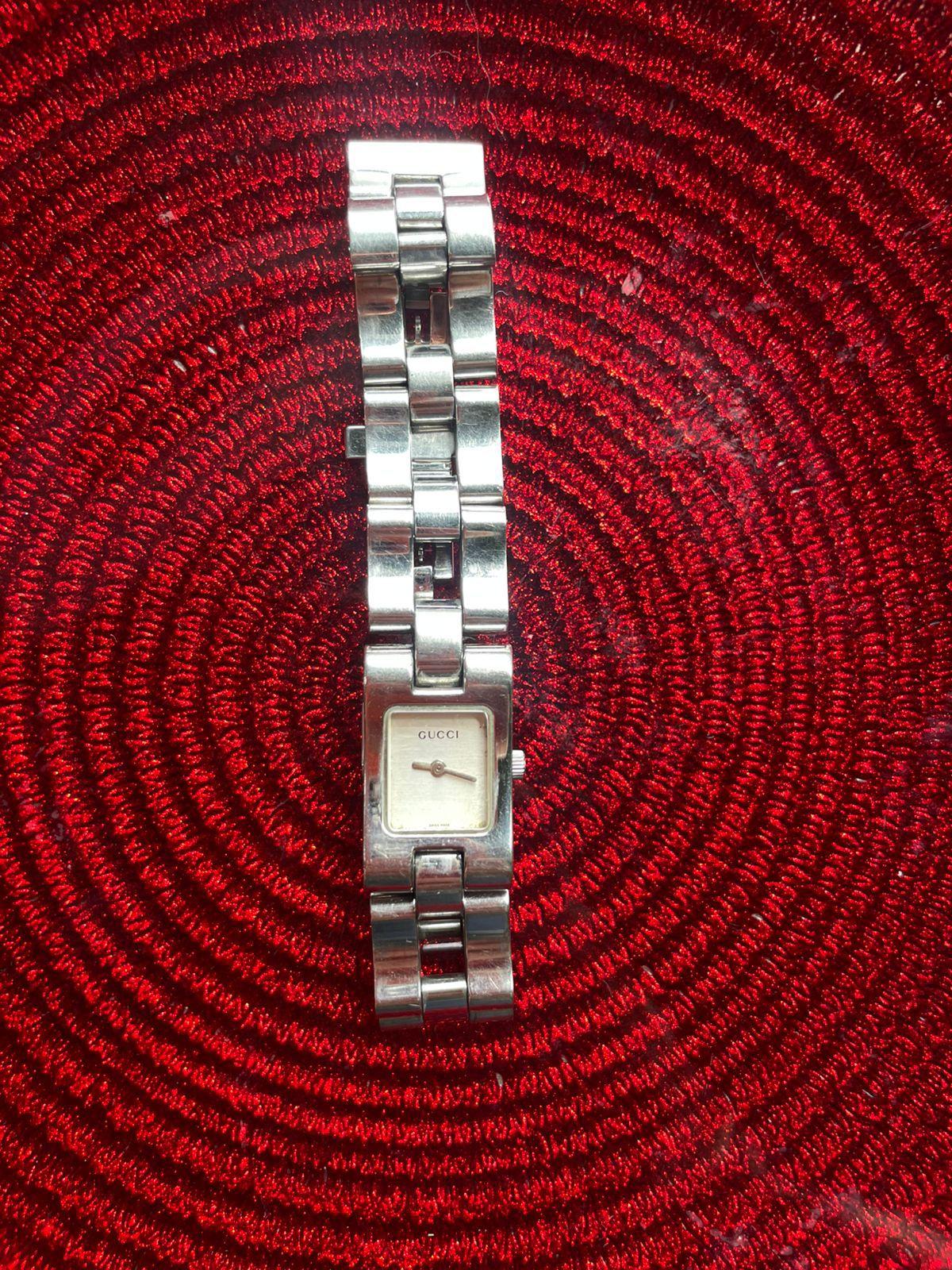 Gucci Estate Swiss Made Stainless Steel Ladies Wristwatch thumbnail 2
