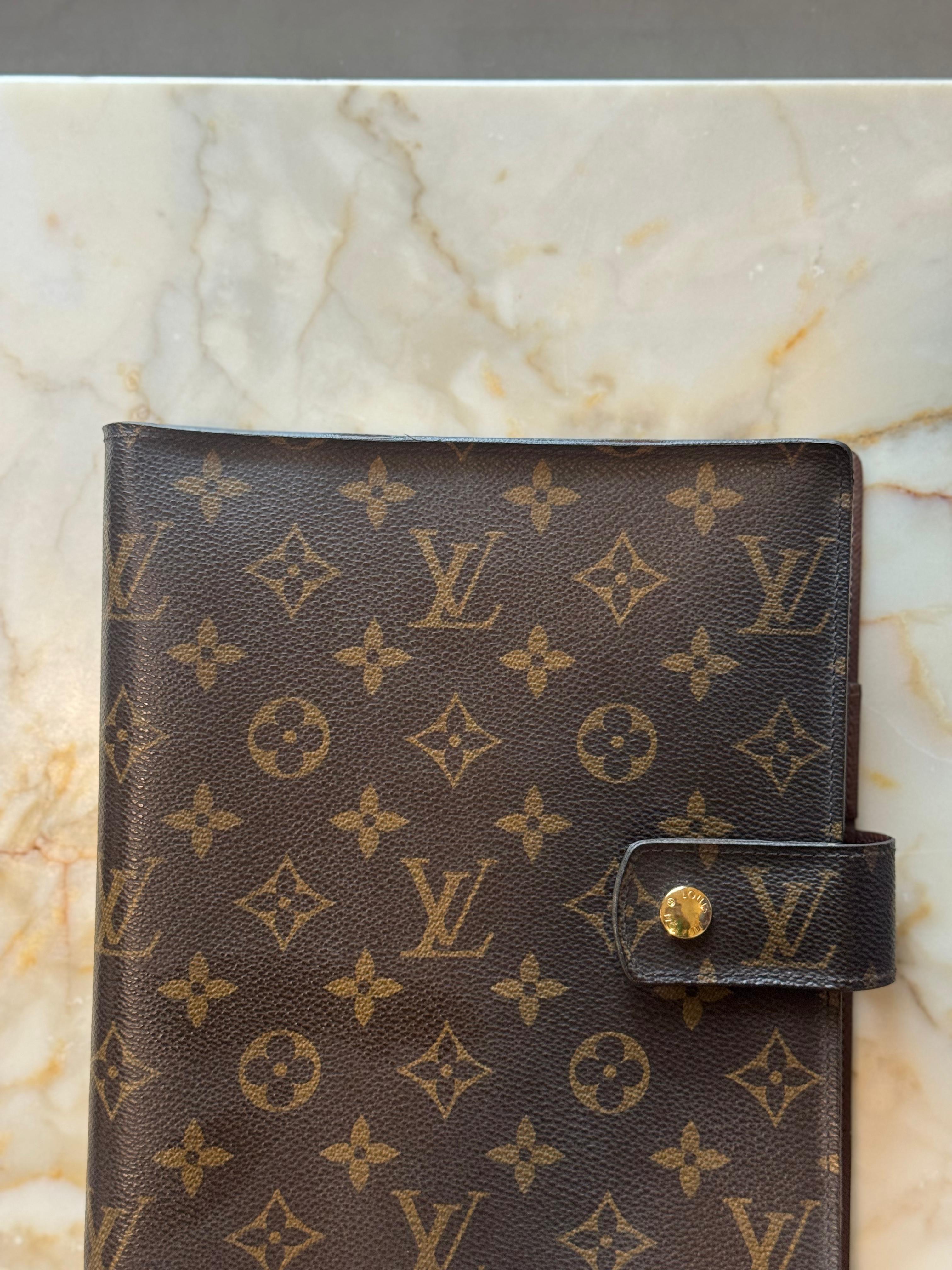 Louis Vuitton Large Agenda Cover thumbnail 2