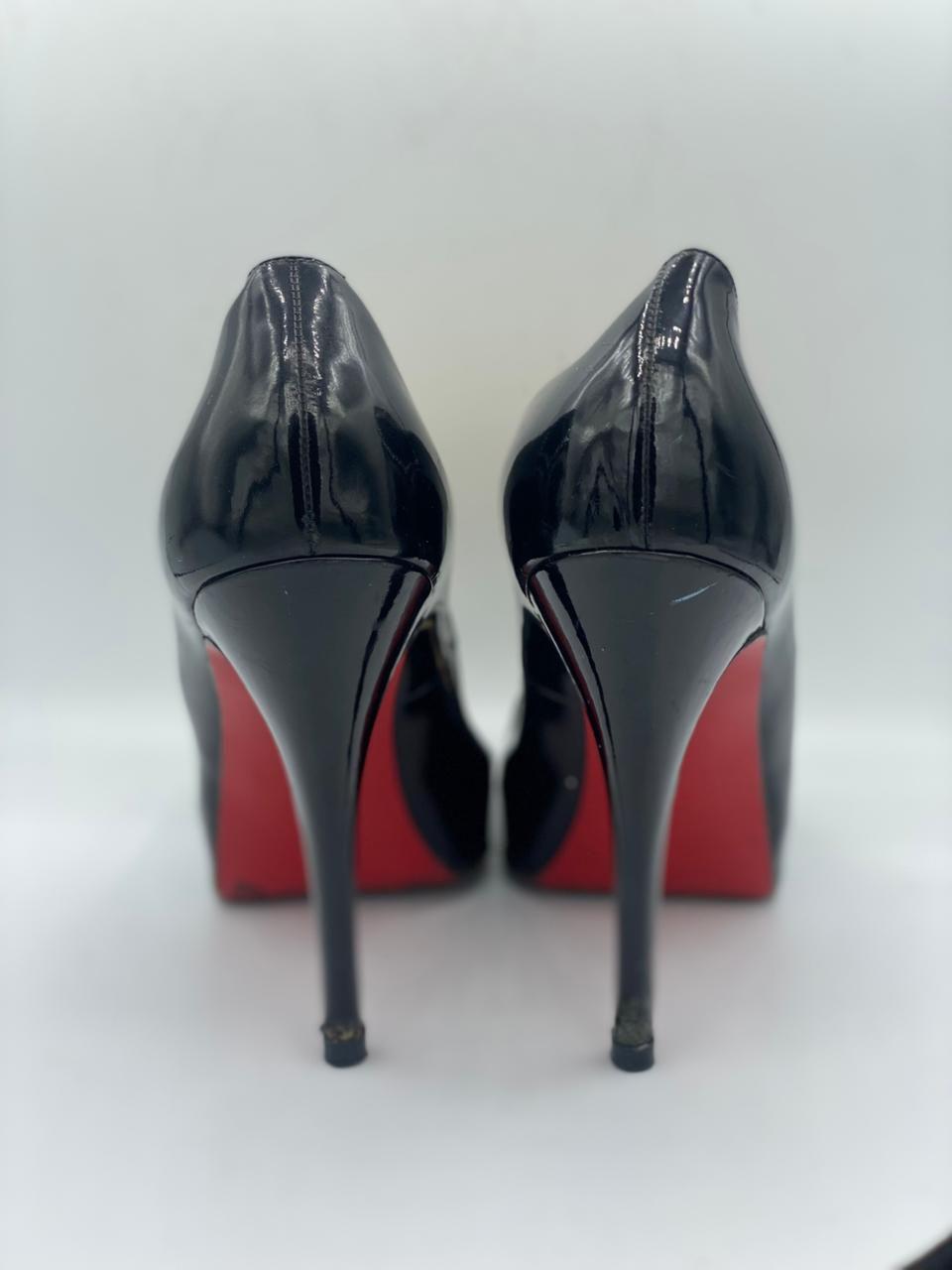 Christian Louboutin Black Pumps thumbnail 4