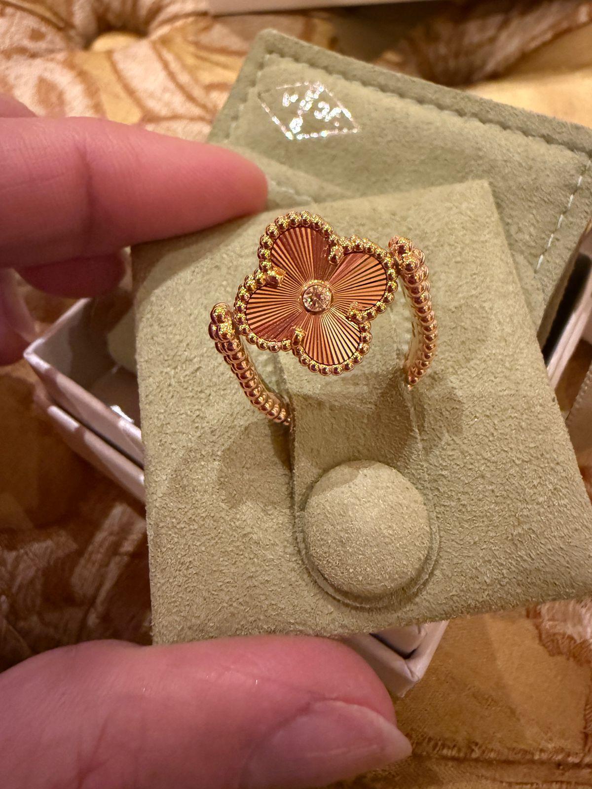 Rose gold guiochi and carnelian flip ring thumbnail 2