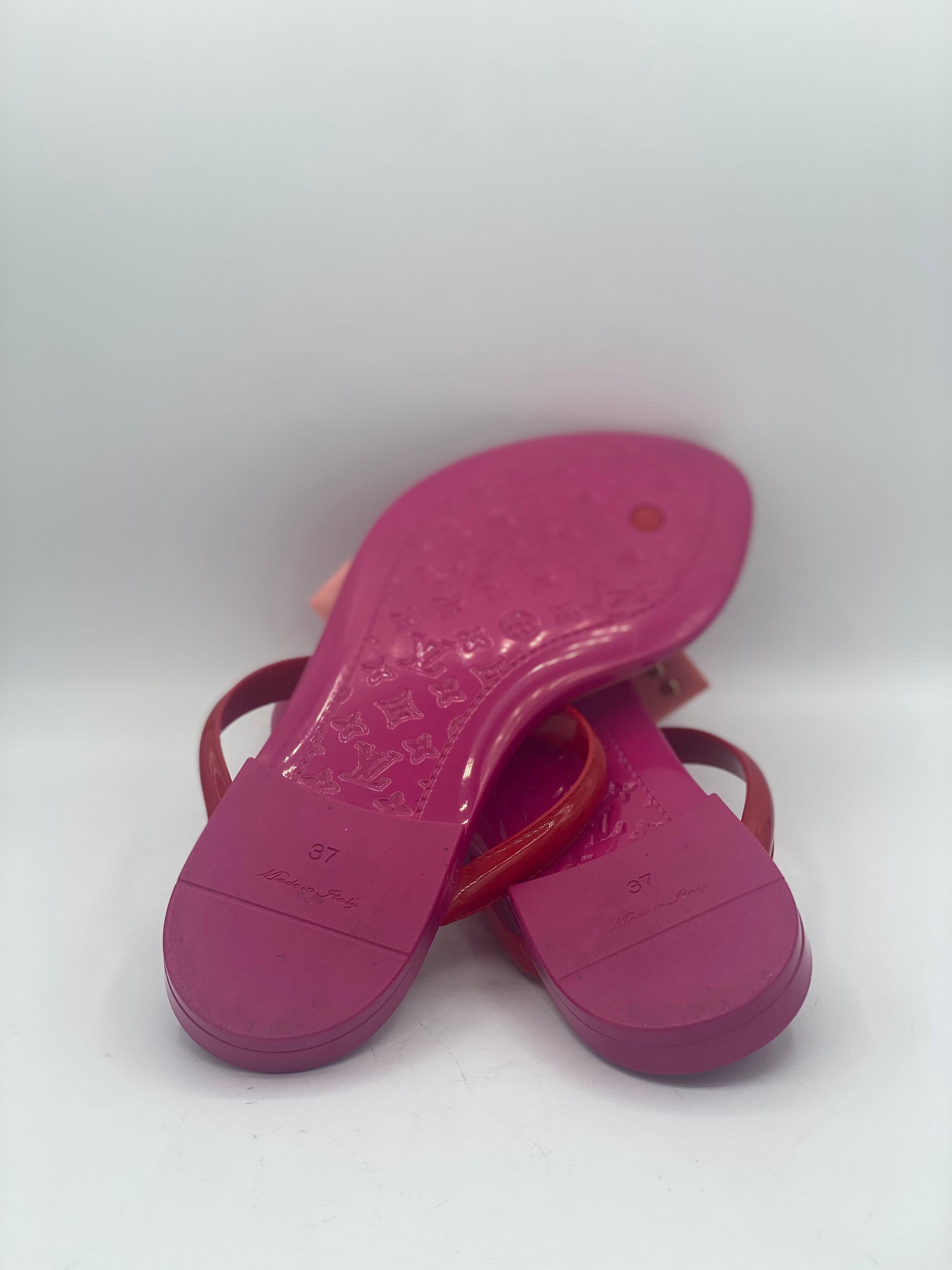 Louis Vuitton
Rubber Bow Accents Flip Flops
Women's thumbnail 4