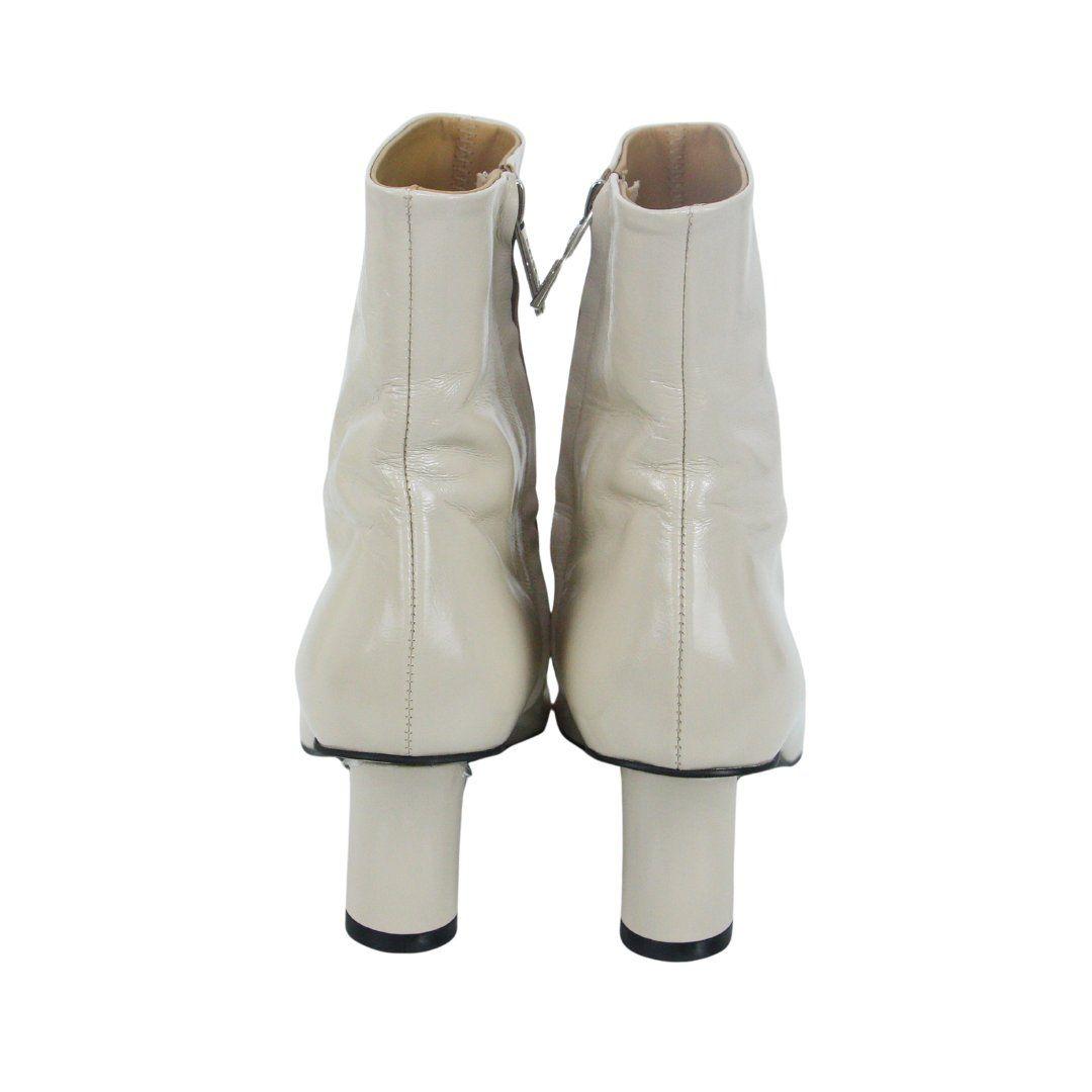 Shoes by Reike Nen thumbnail 2