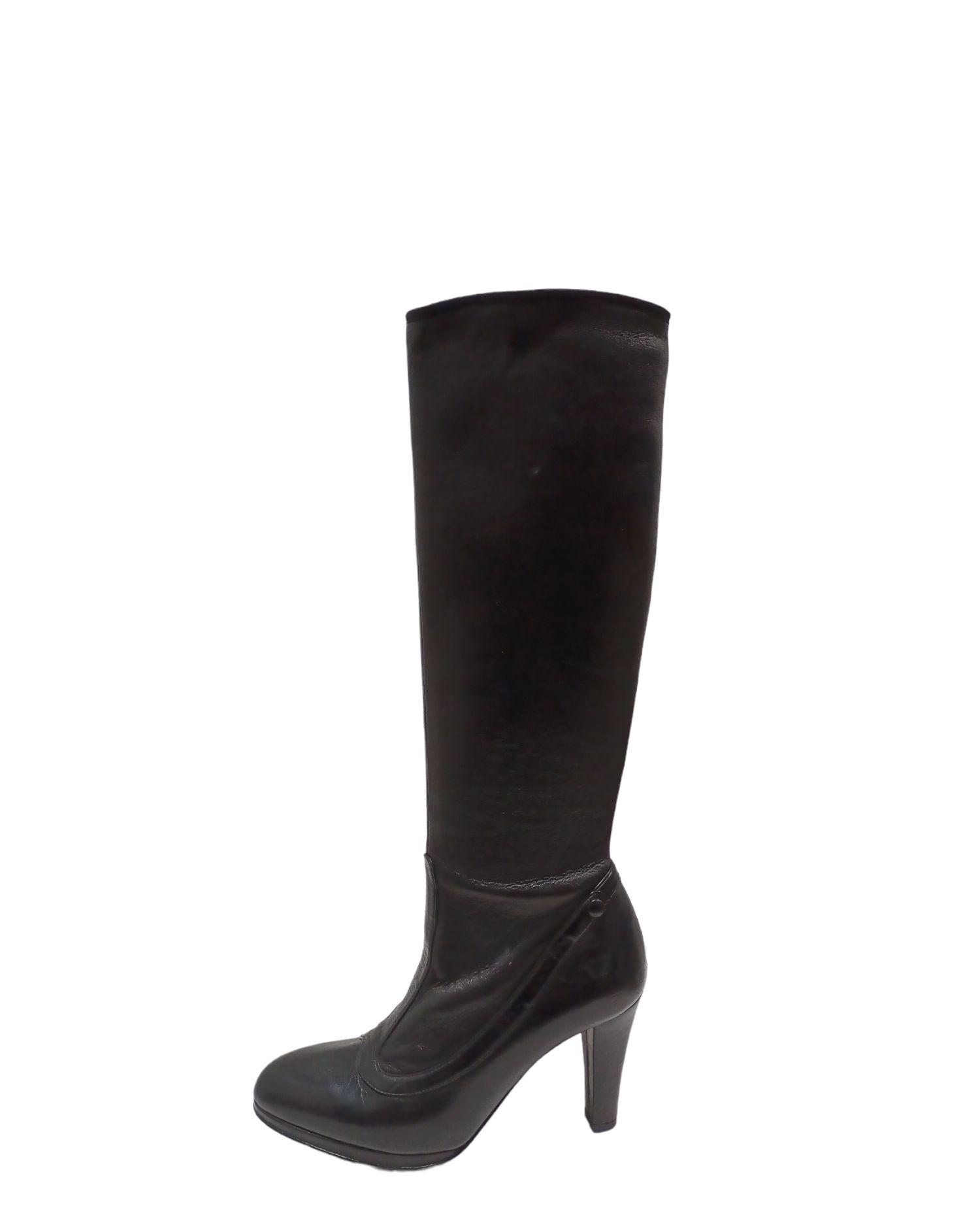 Shoes by Bruno Magli thumbnail 4