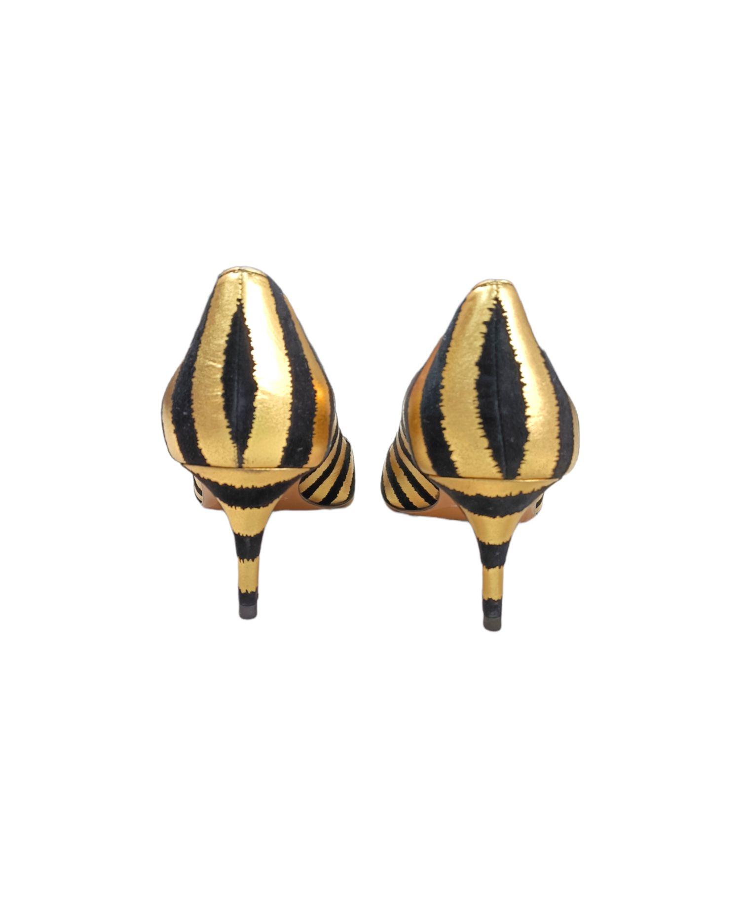 Shoes by Pura Lopez thumbnail 3