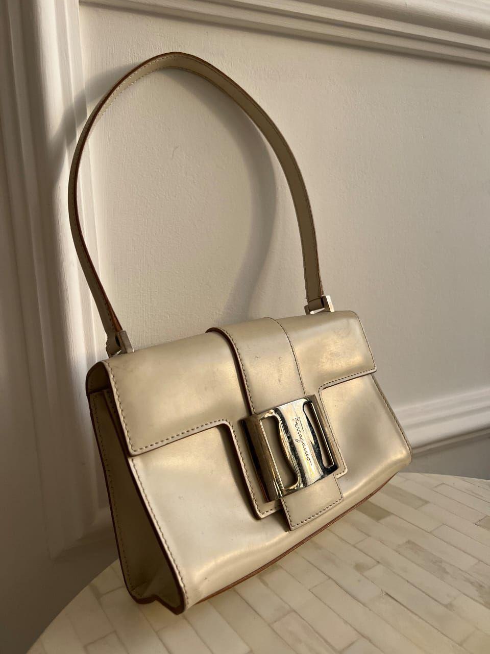 Salvatore Ferragamo Flap Buckle Shoulder Bag thumbnail 2