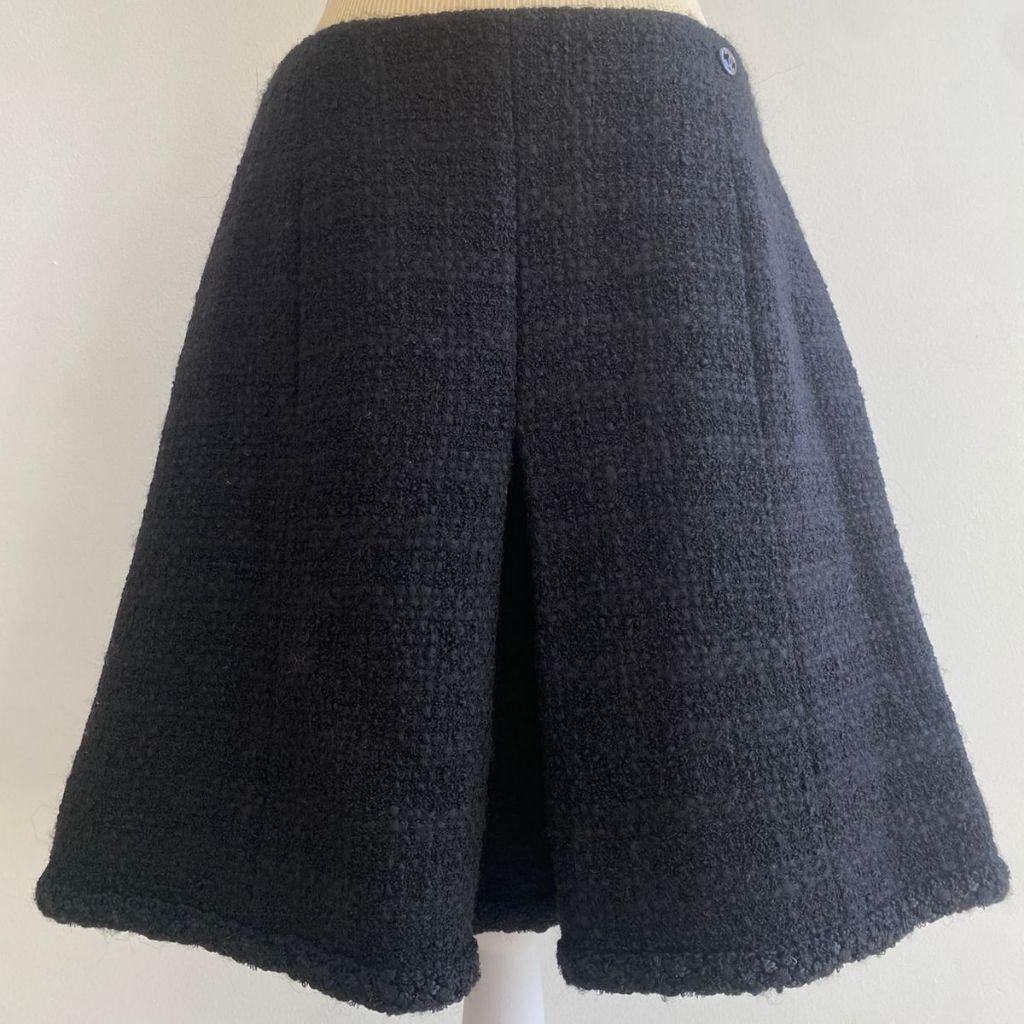 Chanel black tweed wool mini skirt